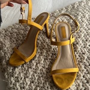 Yellow Suede Forever 21 Heels 💛